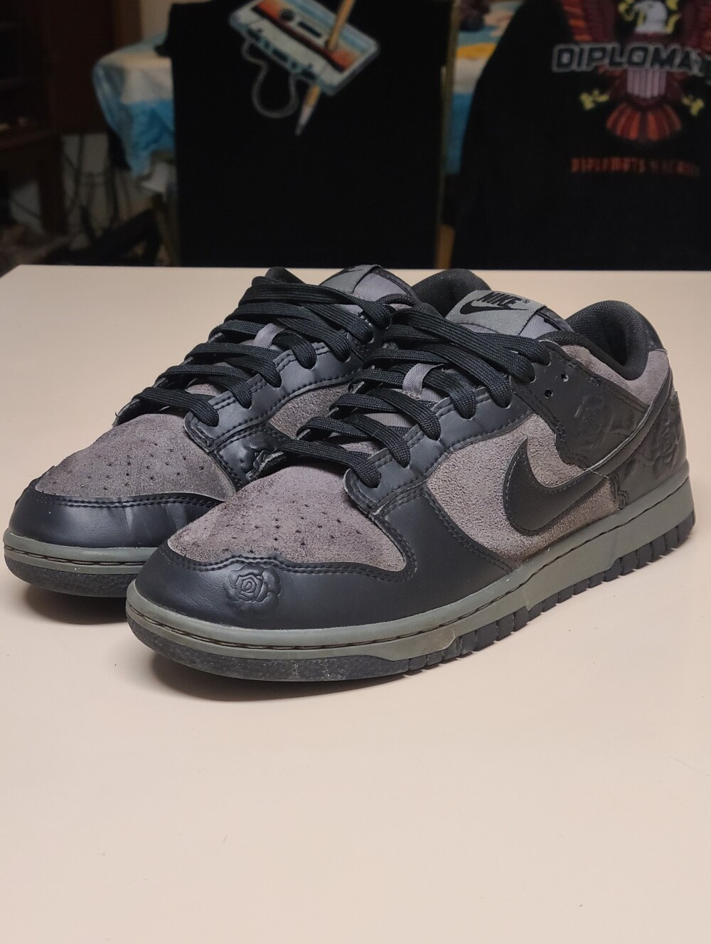 Nike Dunk Low Black Roses casual low top skateboard sneakers size 9